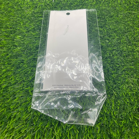 Yarnology Mushroom & Gnome Keychain - Picture 3 of 4